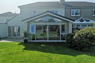 Inspiration for a modern house exterior in Hampshire.