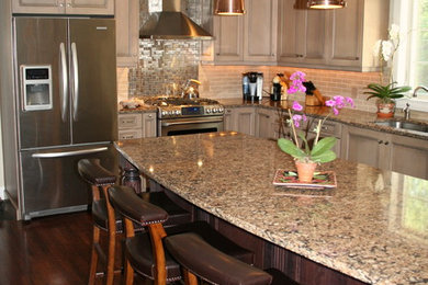 Inspiration for a timeless kitchen remodel in New York
