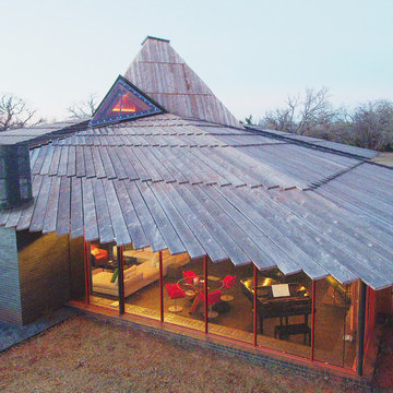 Houzz Tour: Wild Cats