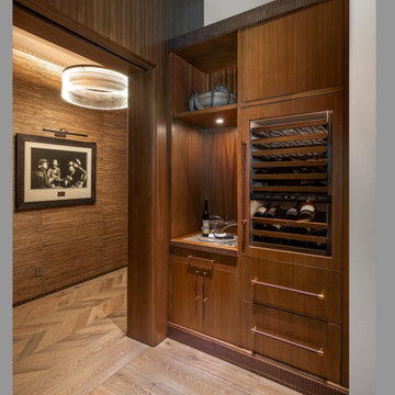Sapelle Scotch Bar & Bedroom