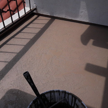 Balcony deck