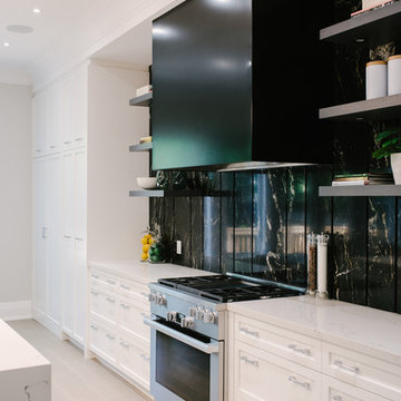CLEAN AND CONTEMPORARY