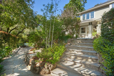 Example of a trendy entryway design in San Francisco