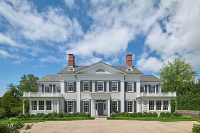 Elegant exterior home photo in New York