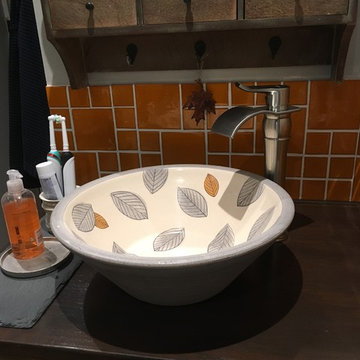 Cozy Cottage Bathroom