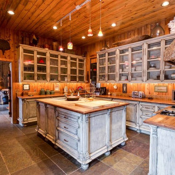 Yellowstone Mansion