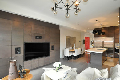 Family room - contemporary family room idea in Toronto