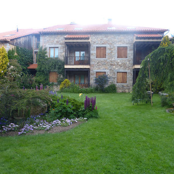 El jardín de Teresa Dorn en Hoyos del espino