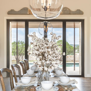 Rough Hollow Parade of Homes 2017 Vinyard Farmhouse
