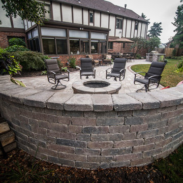 Warming Outdoor Fireplace & Fire Pit Retreats