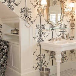 Elegant Guest Suite Bathrrom - Bath Products