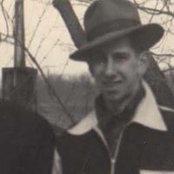 Aaron Cowan's photo