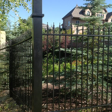 Simplicity Fence with Decorative Post