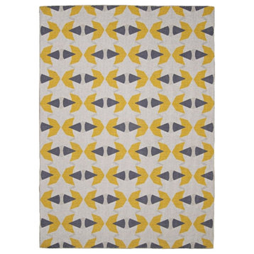 Linon Indoor Outdoor Washable Lucia Polyester Area 7'x9' Rug in Ivory and Yellow