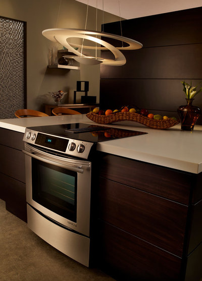 Traditional Gas Ranges And Electric Ranges by Elite Appliance