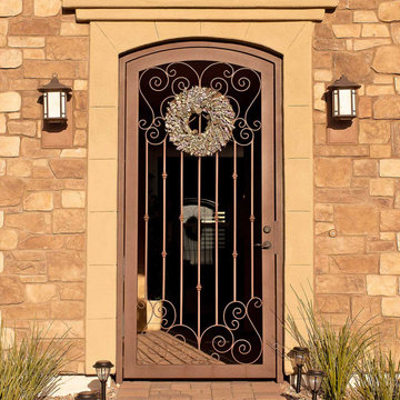 Napa Arched Iron Entry Gate with Full Frame
