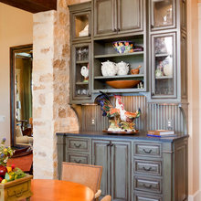 kitchen eat-in area