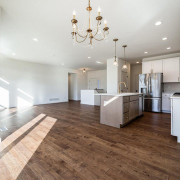 321 Meadows Field Drive NE, Cedar Rapids - Westfield
