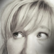 Kari Girardes foto