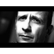 Simon Powell's photo