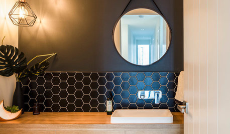 7 Ways to Get Around a Little Bathroom