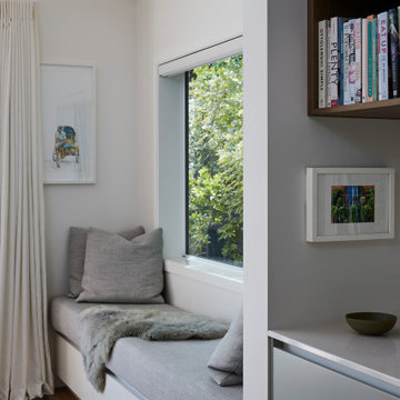 Sun-soaked urban retreat