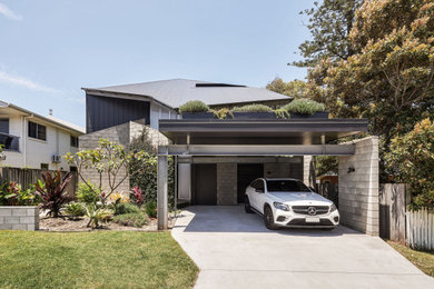 Design ideas for a modern garage in Gold Coast - Tweed.