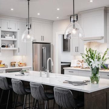 Gourmet Kitchen - Timber Lane