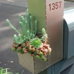 HOME:ID - Custom House Numbers - Mailboxes