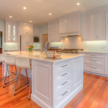 Artistic tile backsplash