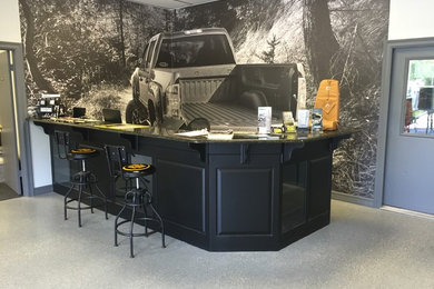 Inspiration for a modern home office remodel in Dallas