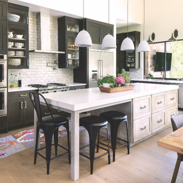 Mountain Home + Farmhouse Features