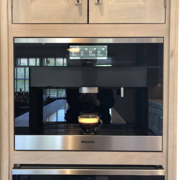Chef Alex Guarnaschelli's Kitchen in her Hamptons Home