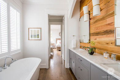 Inspiration for a transitional bathroom remodel in Birmingham