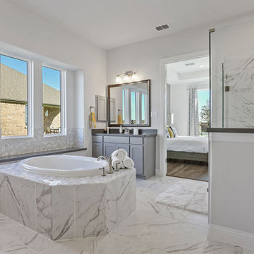 Dallas, Texas | Le Tara – Classic Cornell Owner’s Bathroom