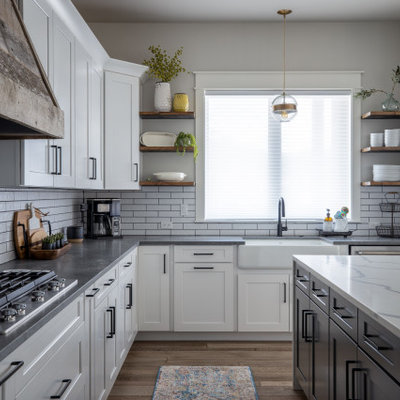 Example of a farmhouse kitchen design in Denver