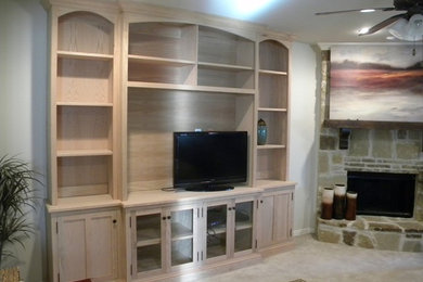 Living room - traditional living room idea in Dallas