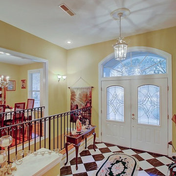 5208 Holly Forest Drive