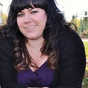 Jen Mondaine's photo