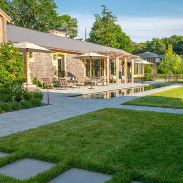 Sleek Summer Hangout