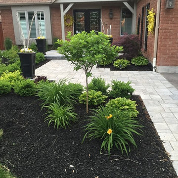 1103 Monastery Dr Oakville ON L6M 2A1