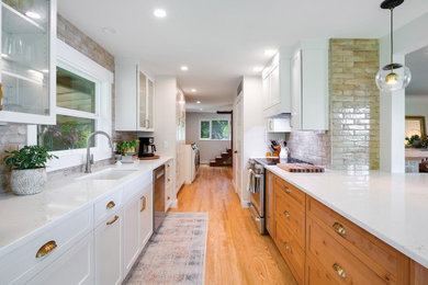 Inspiration for a contemporary kitchen remodel in Seattle