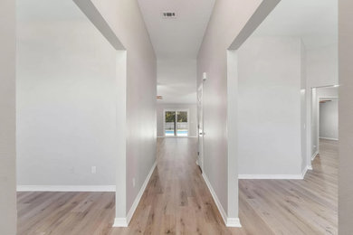 Hallway - hallway idea in Miami