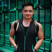 Ralph Manalos foto