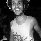 Steve Lewis's photo