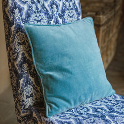 VELVET LADAKH BLUE 40x40 CUSHION - Products