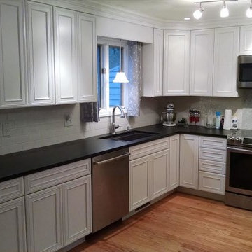 Contemporary Kitchen