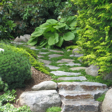 Secret Garden path in Connecticut