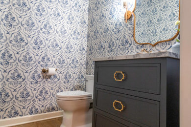 Design ideas for a traditional cloakroom in Detroit.