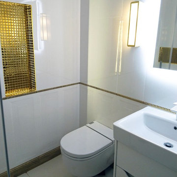 White & Gold Pentagon En-suite